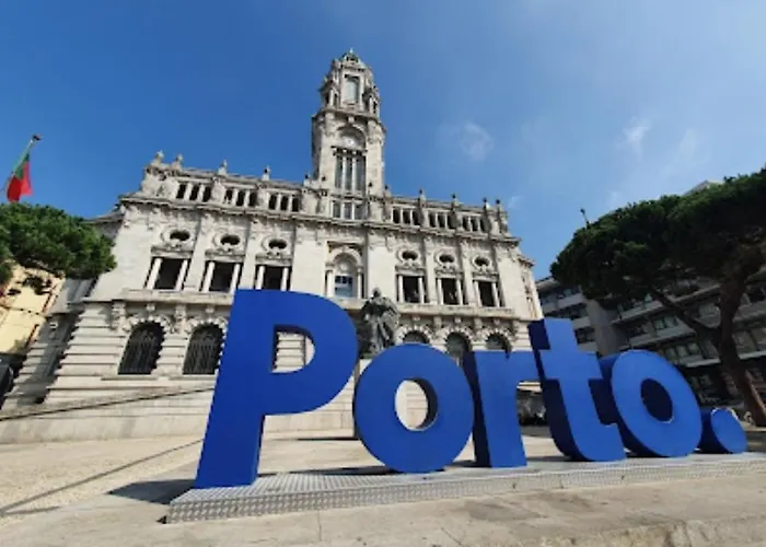 The Blue And White House *