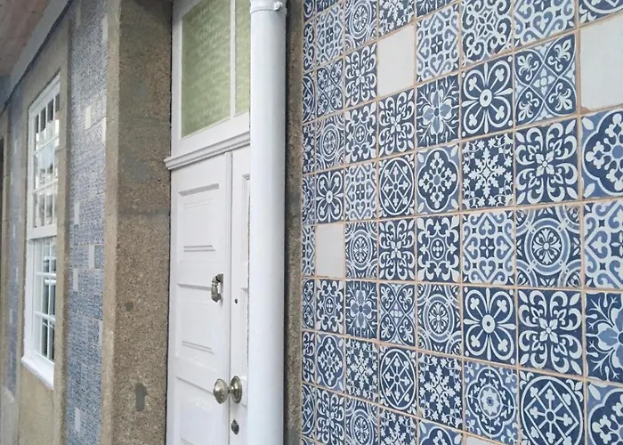 The Blue And White House Oporto