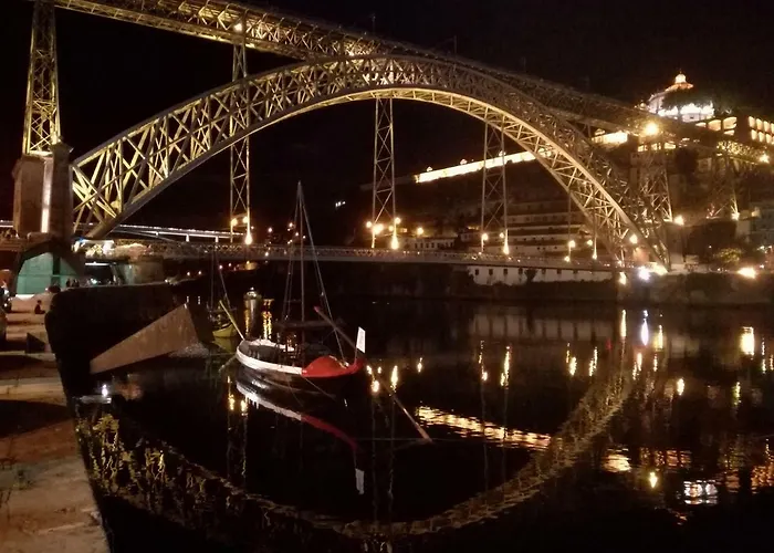 公寓 The Blue And White House *